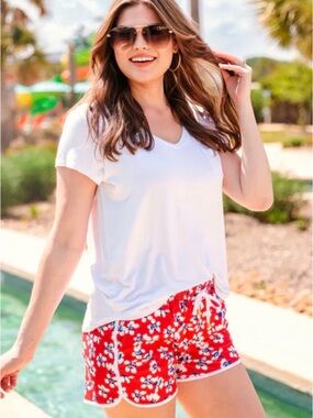 Jess Lea XL Rebel Floral Red White Blue Drawstring Everyday Shorts